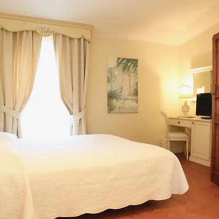 Agnese Hotel 3*